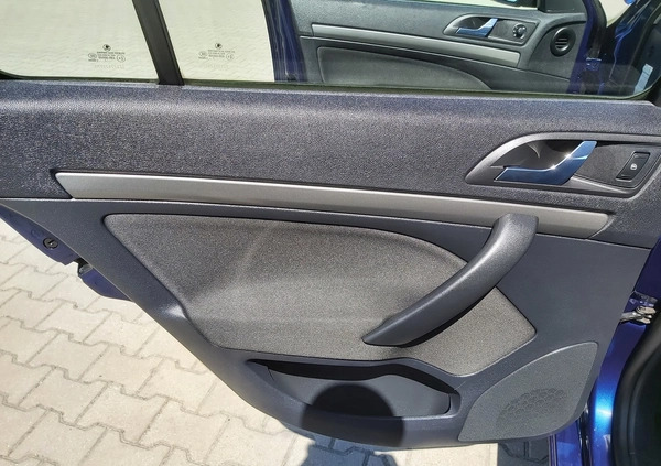 Skoda Octavia cena 17900 przebieg: 218000, rok produkcji 2007 z Kielce małe 562